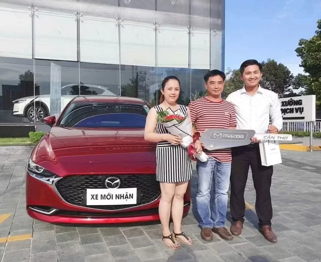 Tư vấn viên Mazda tại Hậu Giang